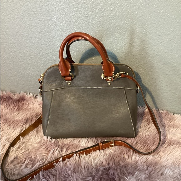 Dooney & Bourke Satchel /Crossbody Bag. Like new! - Picture 4 of 14